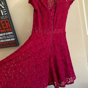 Maroon lace cutout dress!